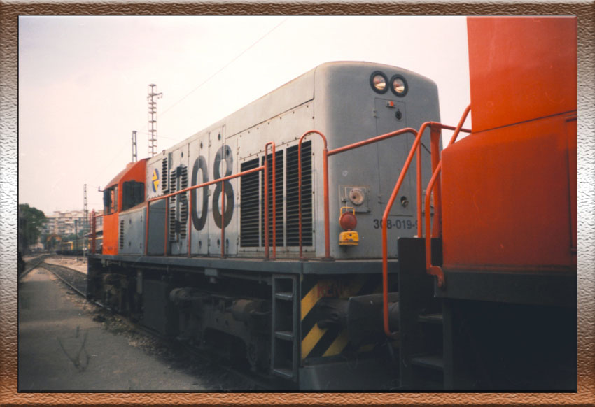 Locomotora diésel 308-019-9 (Serie 10800) - Renfe