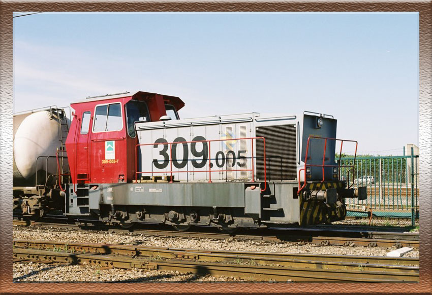 Locomotora diésel 309-005 - Renfe