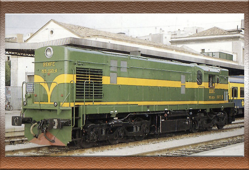 Locomotora diésel 313-023-4 (Ex 1300) - Renfe