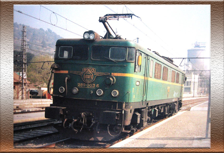 Locomotora eléctrica 289 003-6 - Renfe