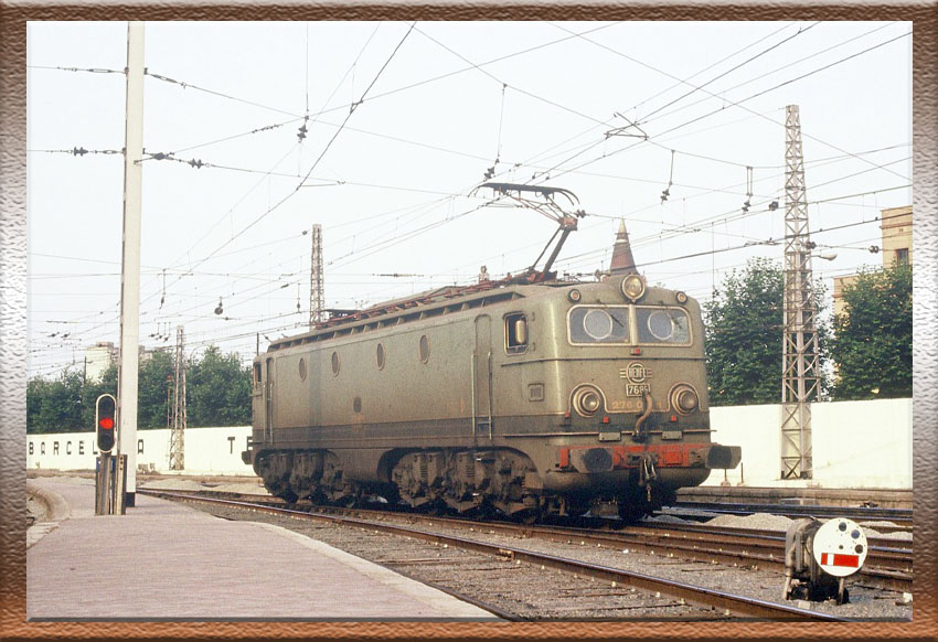 Locomotora eléctrica 276 085-8 - Renfe