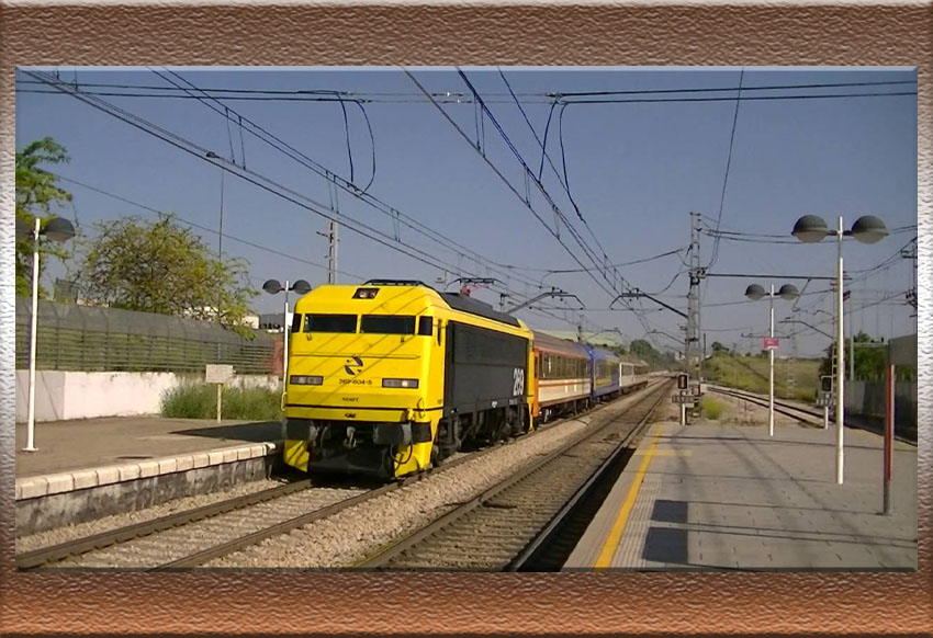 Locomotora eléctrica 269.604-5 - Renfe